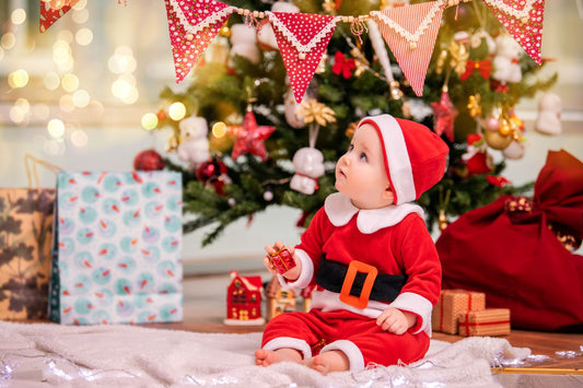 Cadeaux pour le Premier Noël de Bébé : 20 Idées Inoubliables