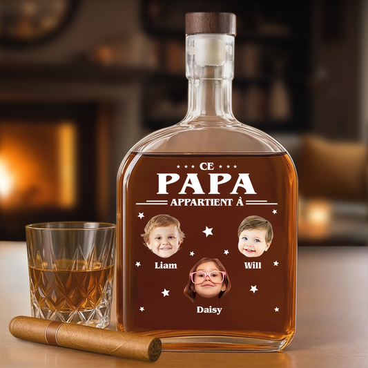 Ce papa appartient à – Bouteille de whisky personnalisée pour la famille