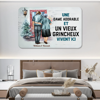 Une Dame Adorable Et Un Vieux Grincheux – Plaque En Métal Personnalisée
